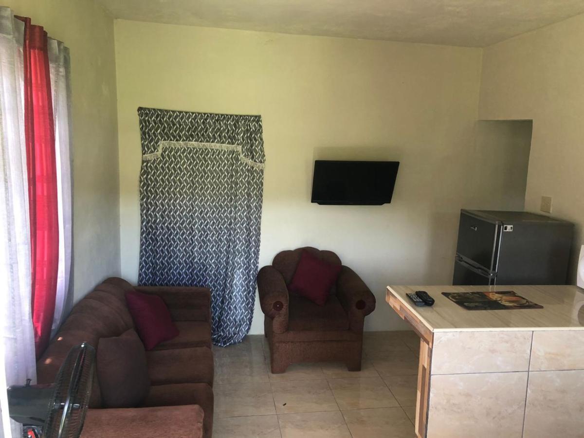 Apartmentswestvillage 2Bedroom Montego Bay Eksteriør bilde
