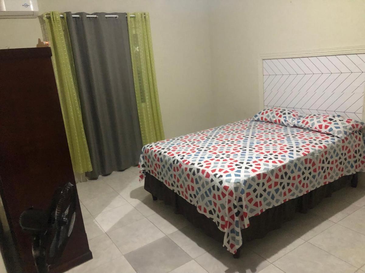Apartmentswestvillage 2Bedroom Montego Bay Eksteriør bilde